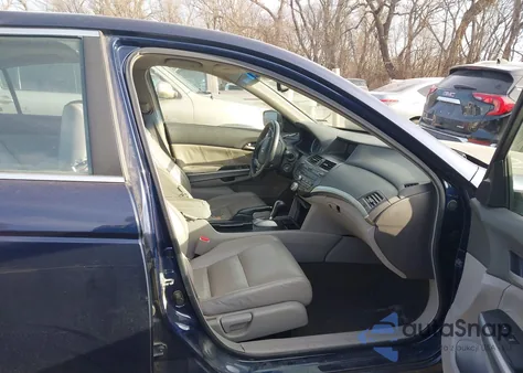 2008 Honda Accord 2.4 Ex-L из США, поврежденный, VIN 1HGCP26858A051664